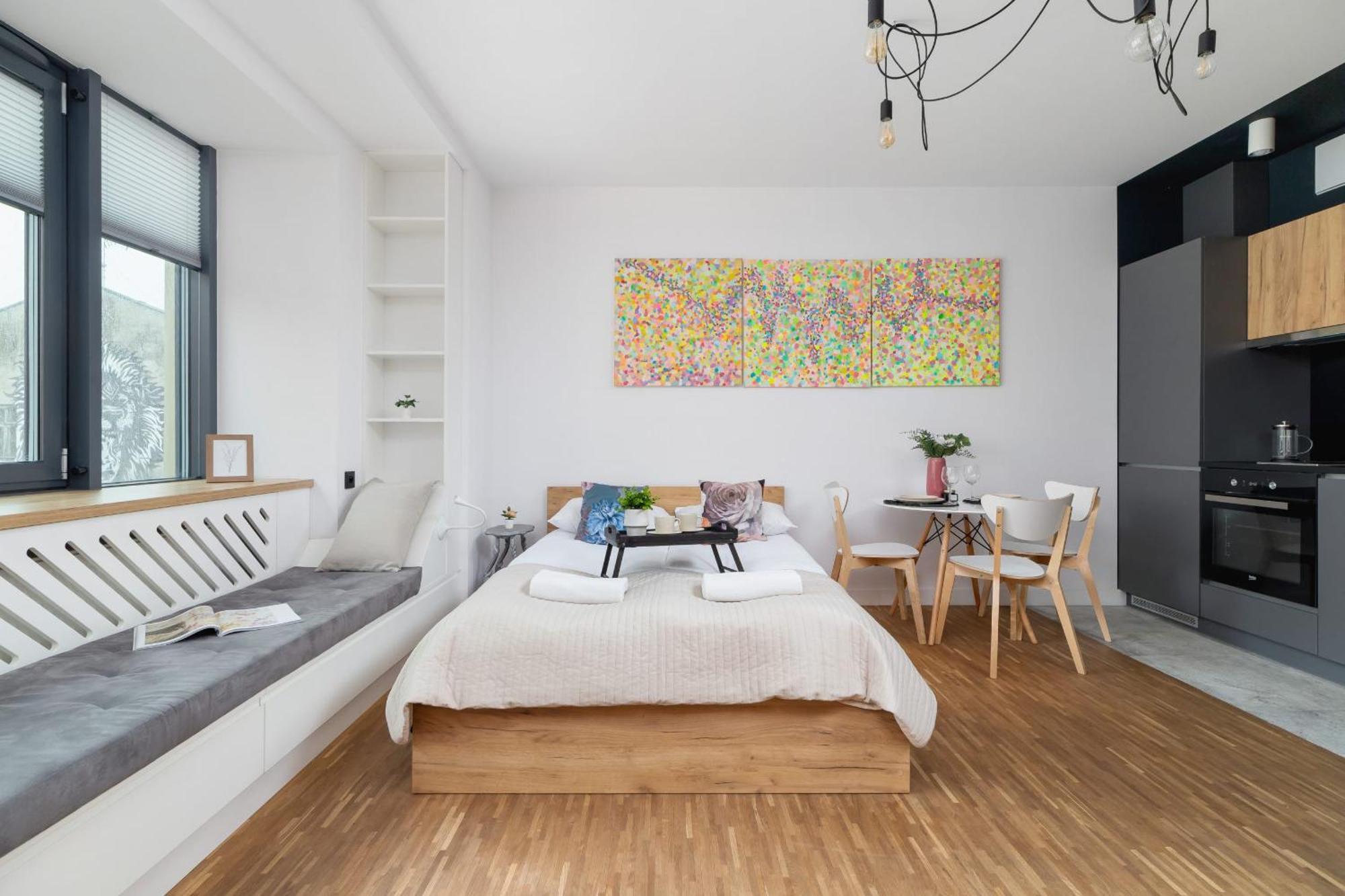 Original Wawrzynca Cracow's Kazimierz By Renters *